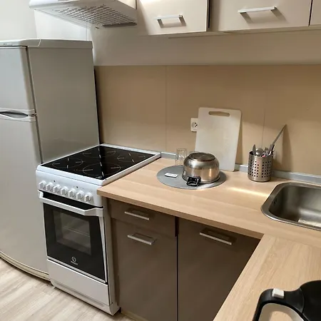 Milo Mi - 2 Bedroom In The Old Town Apartment Posen